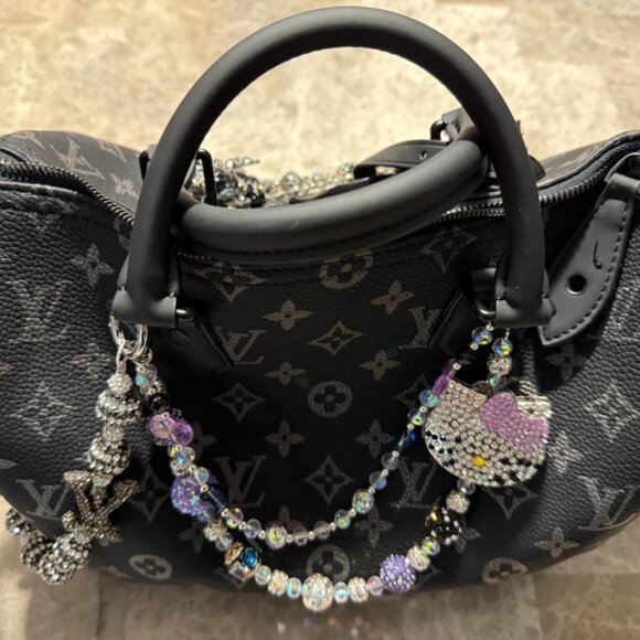 High Quality Fashion Top Handle Bag-Stunning in Gorgeous BLACK with Silver 30cm! - Picture 10 of 14